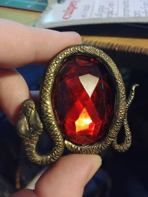 MaxAffinityCos's profile picture. cosplayer in a midlife geekout (NOT a crisis). she/her, cis, neurodivergent, heckin chonker.