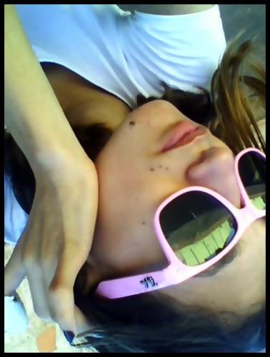 Sou o q sou quem nao tiver feliz q se mate(y
