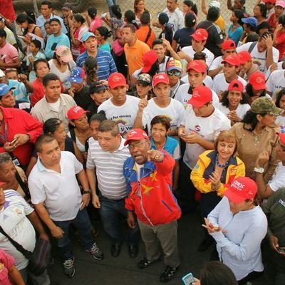 Profesor y defensor de la Independencia y la Patria Socialista.
VP Social, Min, del Poder Popular para la Educación ¡QUE VIVA LA PATRIA, CHÁVEZ VIVE!