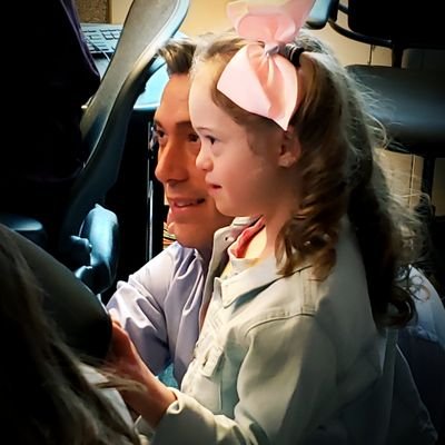 lillyandteach's profile picture. 