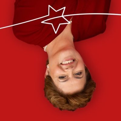 dilma_ja's profile picture. Presidenta golpeada!!! #foratemer perfil de zoação sem credibilidade igual a original.