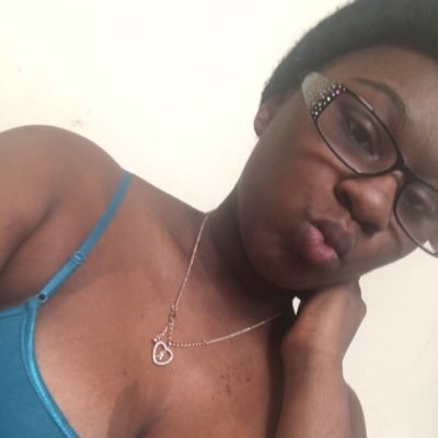 AhteeshaR's profile picture. happy