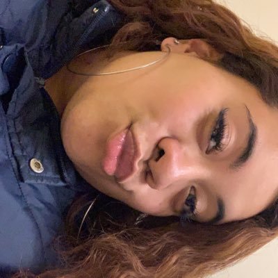 smokin’ a blunt 🌬