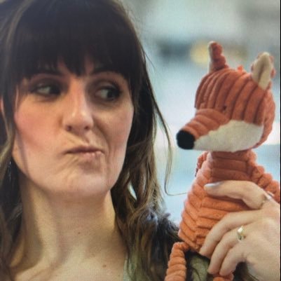 caro_vany's profile picture. #CorporateCommunications & #Events @imc_learning 🗣 | Podcast "E-Learning Inc." 🧡 | Work: #Schlaufuchs & #eLearningPunk | Private: #Sports 🧘‍♀️ & #Redwine 🍷