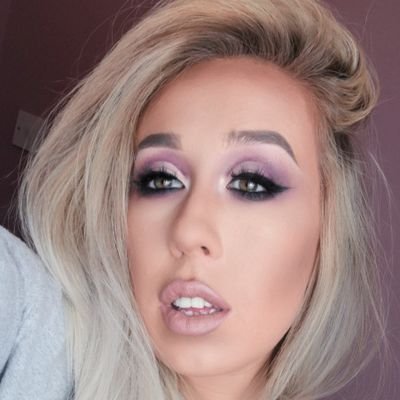 Makeup Artist | Facepainter | Mama to be, Oct 2020 |
https://t.co/nQvkwiK9TC