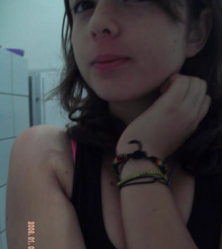 É com o um disco riscado que fica apertando a mesma tecla :P