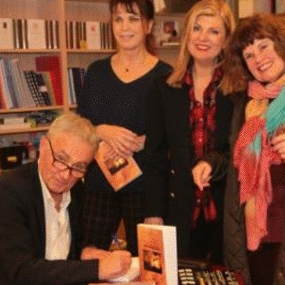 MontaguWilliams's profile picture. Ecrivain. Munduruku, mon dernier roman paru en février 2019.