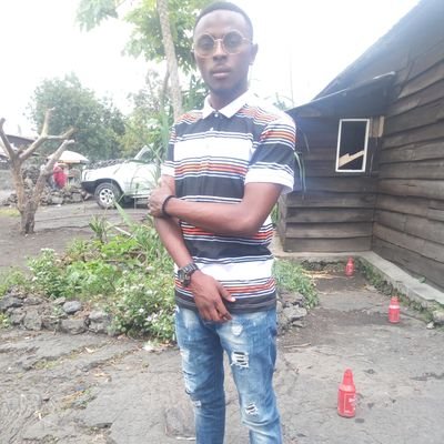 djibril_luanda's profile picture. Suis vrmnt simple et gentil a toute personne et j'aime bcp mon DIEU LE MISERICORDIEUX.