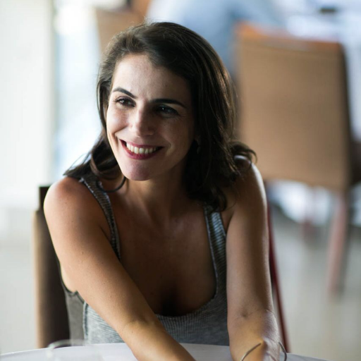 larahaje's profile picture. Repórter na Agência Câmara