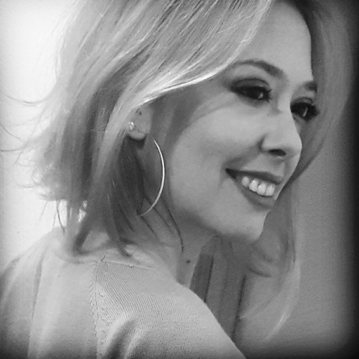 Cclochette13's profile picture. Singer songwriter