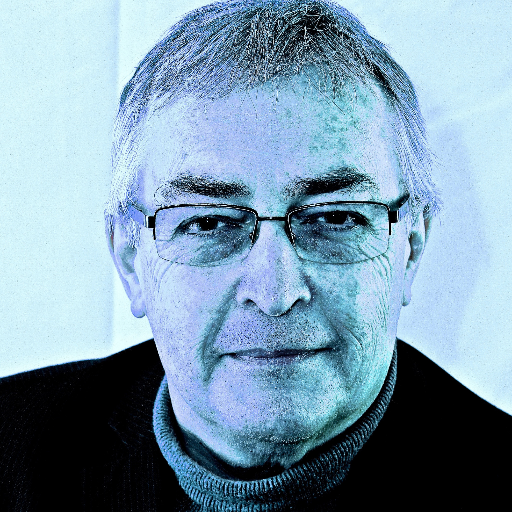 apotheloz2's profile picture. Journaliste engagé
