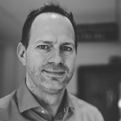 Robin Smith Profile