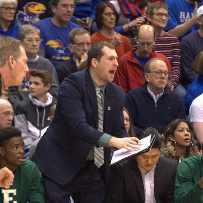 ✋🏻 Realtor, MLO NMLS 2088970 | Former @EMUHoops Video Coordinator | #OnePride | #RepDetroit | #DubNation |