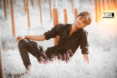 MiyaZiddi's profile picture. 👉 Son of miyana 😎
👉 Cute :-) müñdã 🙄
👉 Wiss me: 
👉 Never give up 💪
👉 ROYAL life 👑
👉 single ❤ _____?
👉 🏍 Love