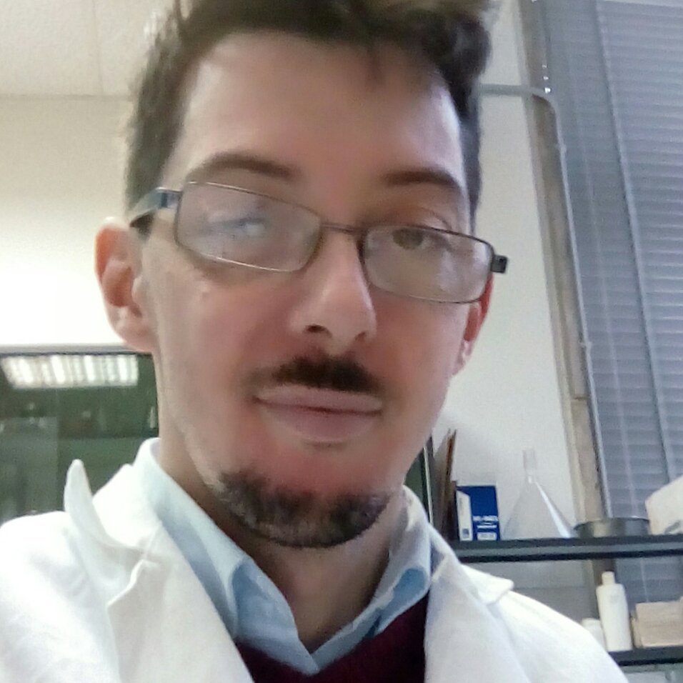 #Herbochemist Scientist/Scientific Writer
- Expert in Pharmacognostic Research and Cytotoxicology on Plant Extracts of Medicinal Plants #cancer
#phytochemistry