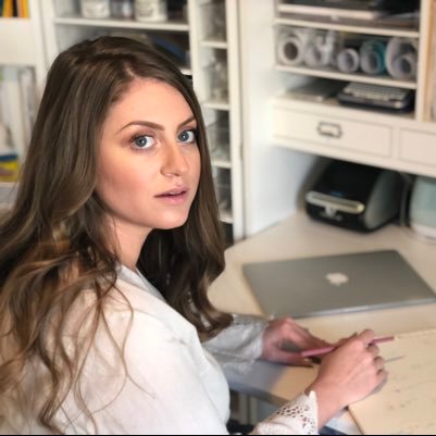 madebymermaids2's profile picture. 