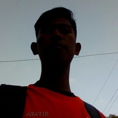 hyunkimeul's profile picture. Behind my smile, there's a story you would never understand.