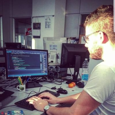 Software engineer and developer.
Based in Italy.
Addicted to tech, soccer, music, travel.