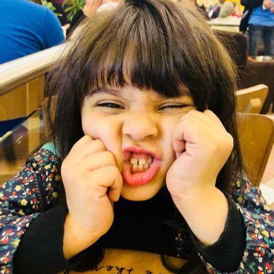 EieangelFeeling's profile picture. ما دمنا من تراب لماذا لا ينبت الورد فينا .. 🍃🌸 !