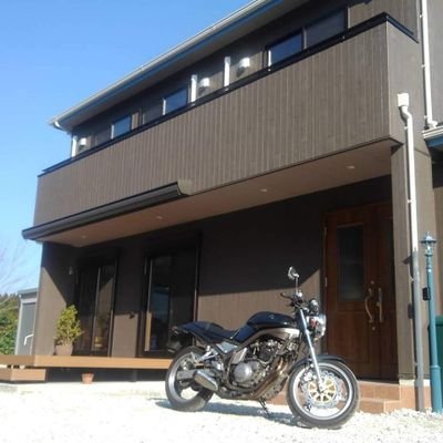 千葉県鴨川市の里山にゲストハウスができました。バイク乗りの方はもちろん、チャリダー、ご家族連れどなた様もご利用ください。