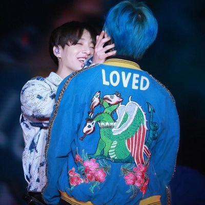 I like BTS WANNA ONE TXT