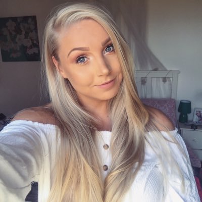 charleyesmith's profile picture. 