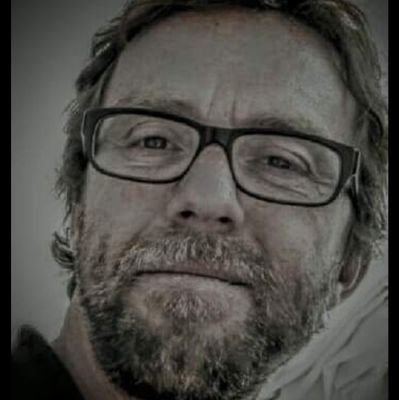 ajuantorres's profile picture. Barceloní, melómano y amante del deporte. En constante fase beta |