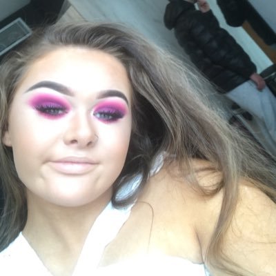 Profile Picture of Shannon Reid (@shannonreid27) on Twitter
