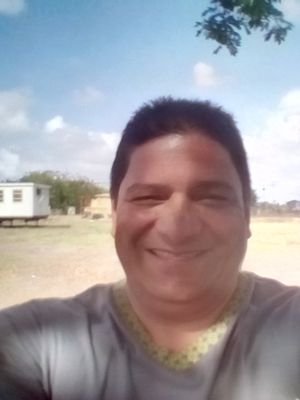 Jhonny41382923's profile picture. estar informado