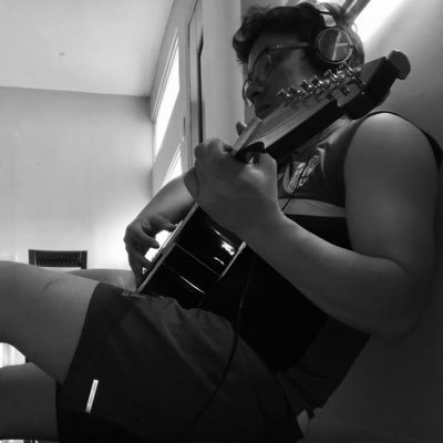 Mikeguillermo's profile picture. 