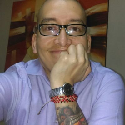 ArnoldCruzado's profile picture. Despistado, escéptico y agnóstico, ceteris paribus. Procrastinador en constante terapia. In Keynes we trust.