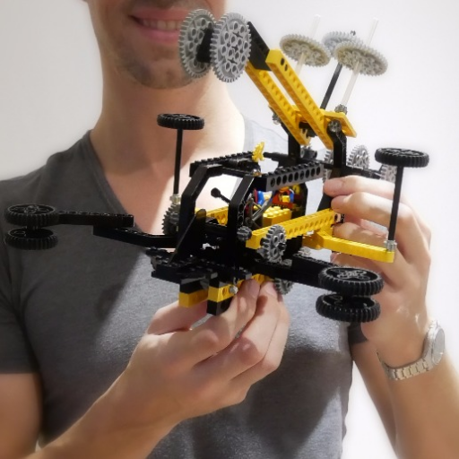 SilverBot_fr's profile picture. Découverte scientifique par les #lego : ateliers créatifs de technologie à #Paris & La Baule #engineering #robotique #3D #créativité #apprendreparlejeu #edtech