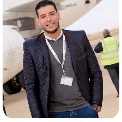 ‏لا تضعني في إطار تتخيله عني..ولاتجعلني في مسار وضعه المغتابون ولا تحاكمني إلي ضنونك فإن فعلت فأنت تتعامل مع غيري تتعامل مع صورة أنت اصطنعتها