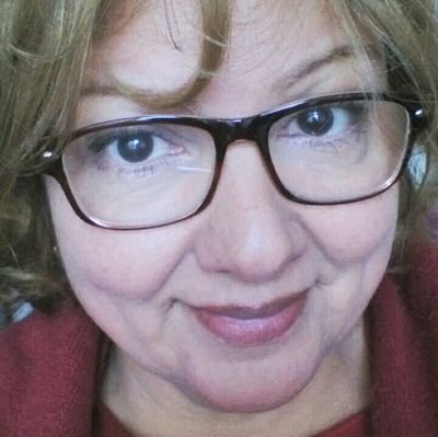 Soy todo una complicación y me gusta que cierto tipo de gente... me rechace, je!!
=)