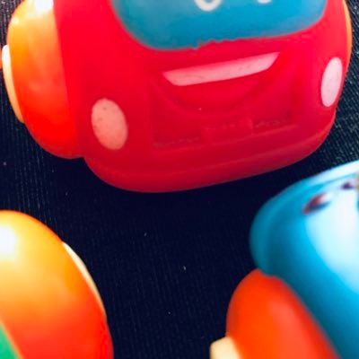 MayaraHelen_'s profile picture. 