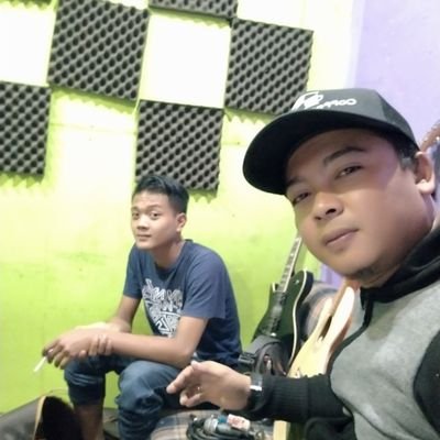 musik adalah kehidupanku..