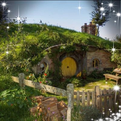 FrodoBeutlin18's profile picture. Polizeibeamtin für „Drinnen und Draußen“; ehem. ltd. Intensivschwesterchen; 🎗️🌳🪵🌿🦔 🌊, 🐾, 🚲,🛠,🌈; ⚠️NoAFD ⚠️