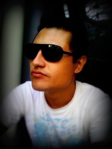 henrry_monteiro's profile picture. Henrry Monteiro LIVE @ Dj Plinio Groth (http://t.co/C7i6bAjx8C) Follow Me!