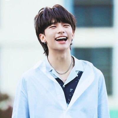š«Ultimo ~ķ©ķģ§ is all I needāļø~ I also love ź¹ģ¹ėÆ¼ā” ~ Proud to be Italian and EXOLš ~ Spirit Animal:Sungjinš„ ~ Seunglix enthusiast *-* ~Fan Account š