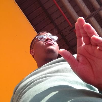 all the magic's gone, there's just a shadow of a memory〽️ a frag-head and🏃🏾♂️, at times.