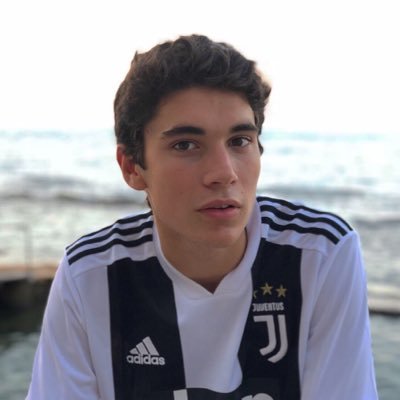 LViezzoli's profile picture. aurea mediocritas