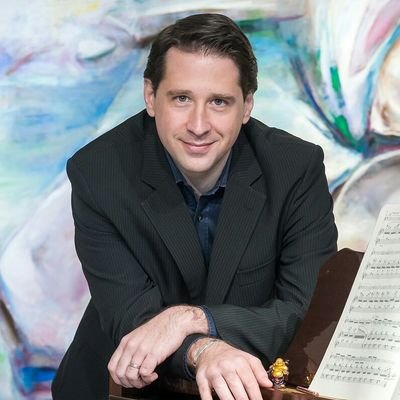 Pianiste concertiste
Directeur artistique fondateur du festival Ma Vigne en Musique-Narbonne Classic Festival (avril @comptemavign)
http://narbonne-classic-fest