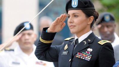 Veterans promoting peace and Presidential Candidate Tulsi Gabbard.