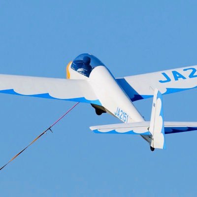 福井大学航空部のアカウントです。普段の活動についてつぶやいています。興味があったり、大学で新しいことしたいと思ってる方気軽にDMどうぞ👍 部室場所 :サークル棟1階 共用室4 右側