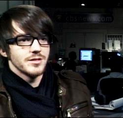 Are you a fan of actor and singer Drake Bell?? Just follow this Account if you're interested in News about him!! thanks 3