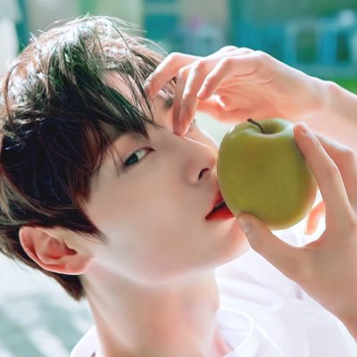 Only 황민현 / 비팔알림🔕