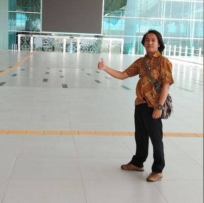 Tukang ngoprek | Penggemar Robotika | Katanya sih orangnya susah ditebak, katanya . . .