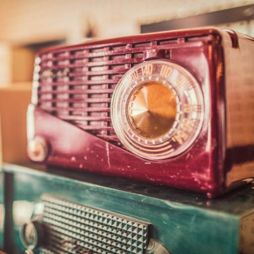 retr0phile's profile picture. Purveyor of nostalgia / retro / vintage content depicting early and mid-twentieth century (pre-1967) culture, design, and technology.