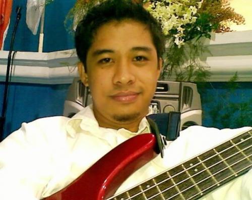 JUMEL_12's profile picture. Playing Guitar a lot of Times and Simple and laid back guy...
