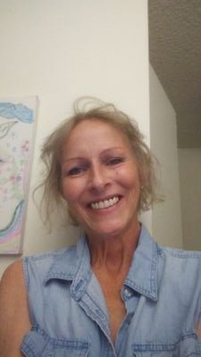 kaowen102's profile picture. I am a thinker...probably too much of one.  But oh well. 😉  That's a big part of me. And when I find someone/something to love/support I give it my all.